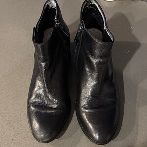 Sam Edelman Black Leather Ankle Booties with Side Zip